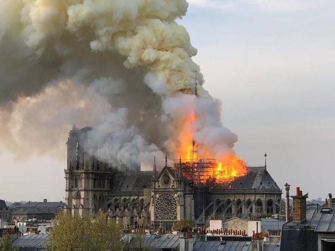 Notre Dame de Paris, des siècles pour s'imposer dans l'imaginaire collectif